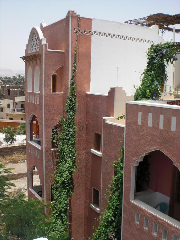 El Fayrouz Hotel Luxor Exteriör bild